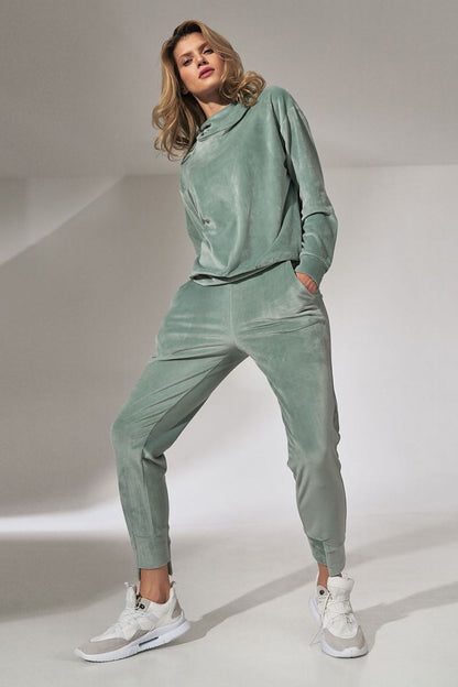  Sweater model 151810 Figl 